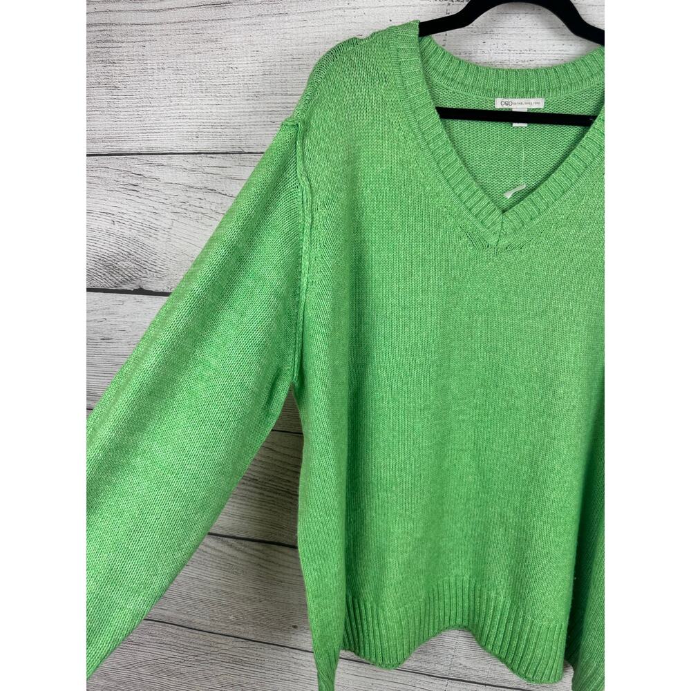 Cato Plus Size Green Knit V-Neck Sweater Size 26/28W - Picture 3 of 7